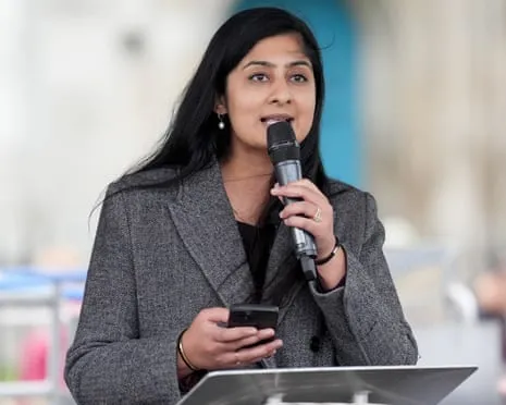 The Coventry South MP Consults Defamation Legal Experts Following Row Involving Jeremy Corbyn Over Party Membership System